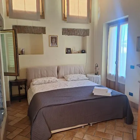Riverside Dependance At The Isabella Guests House Ages 6 *