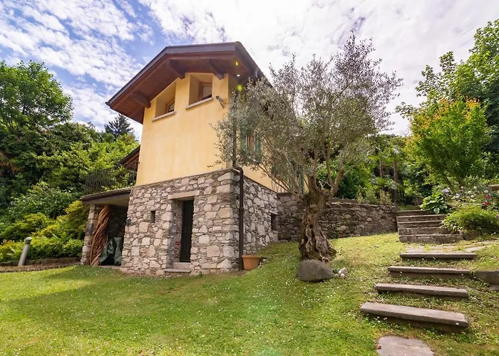 Semesterbostad The Dependance Of The Isabella By The Little River With Private Dedicated Parking *