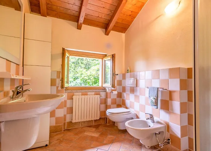 The Dependance Of The Isabella By The Little River With Private Dedicated Parking Stresa