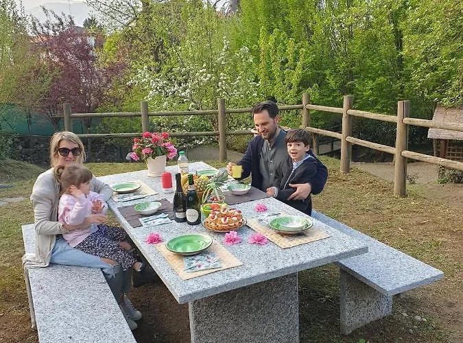 Semesterbostad The Dependance Of The Isabella By The Little River With Private Dedicated Parking *