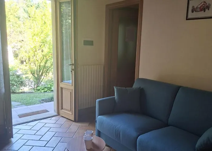 Semesterbostad The Dependance Of The Isabella By The Little River With Private Dedicated Parking *